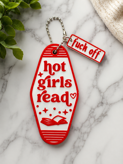 Llavero y Adorno para Bolso “Hot Girls Read”