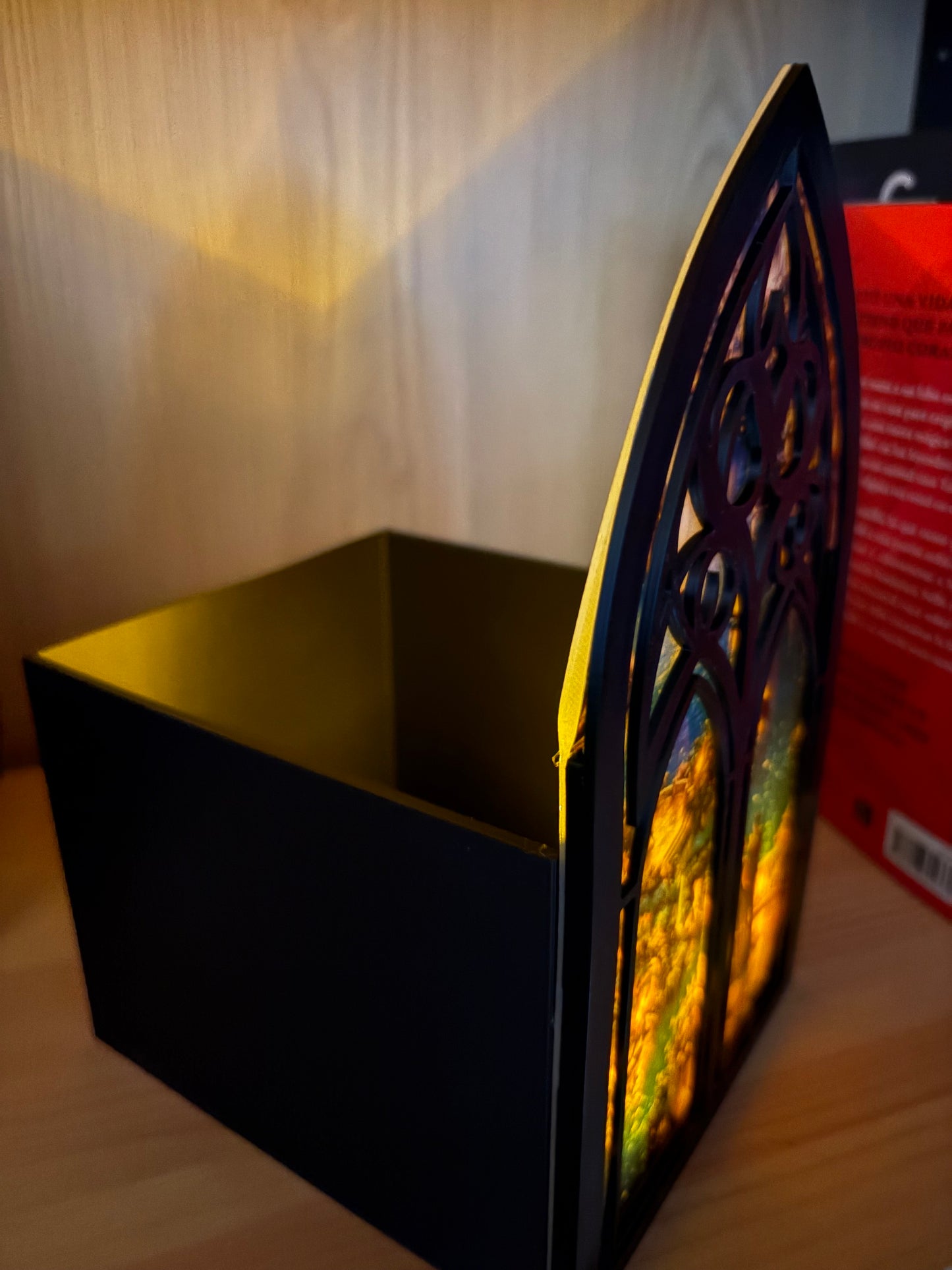 Ventana Nook Book con Luz — Refugio entre páginas