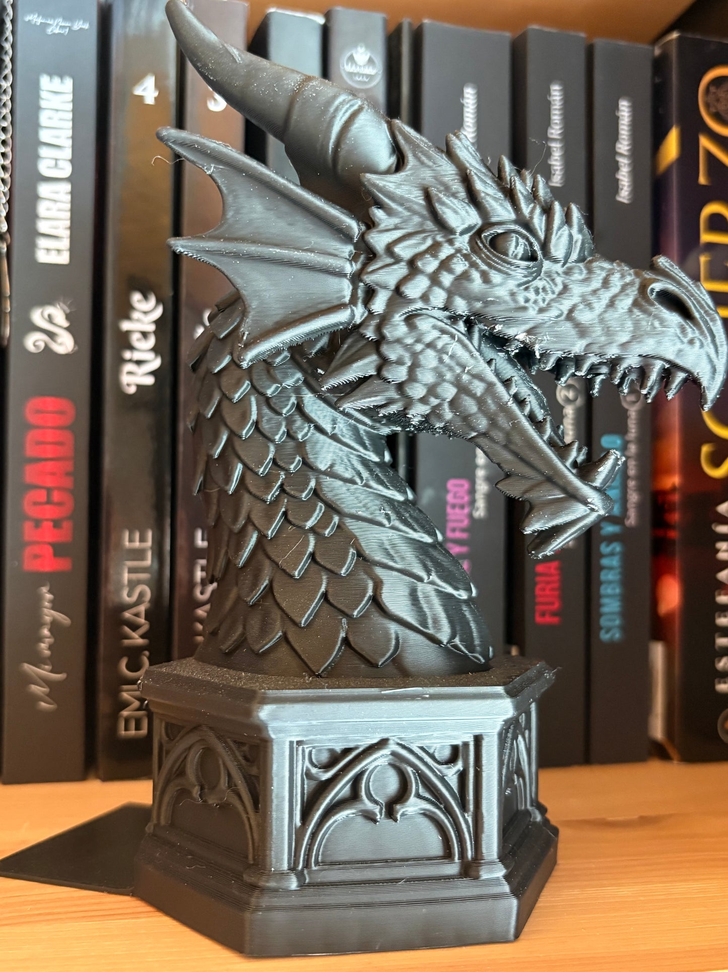 Guardián de Dragón -Donde la fantasía protege tus historias
