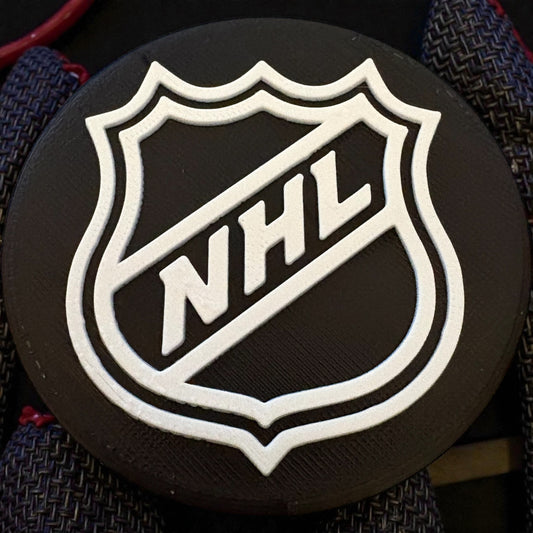 Puck y soporte decorativo